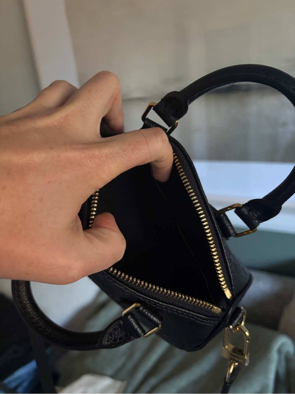 Louis Vuitton Nano Speedy - Picture 4 of 13
